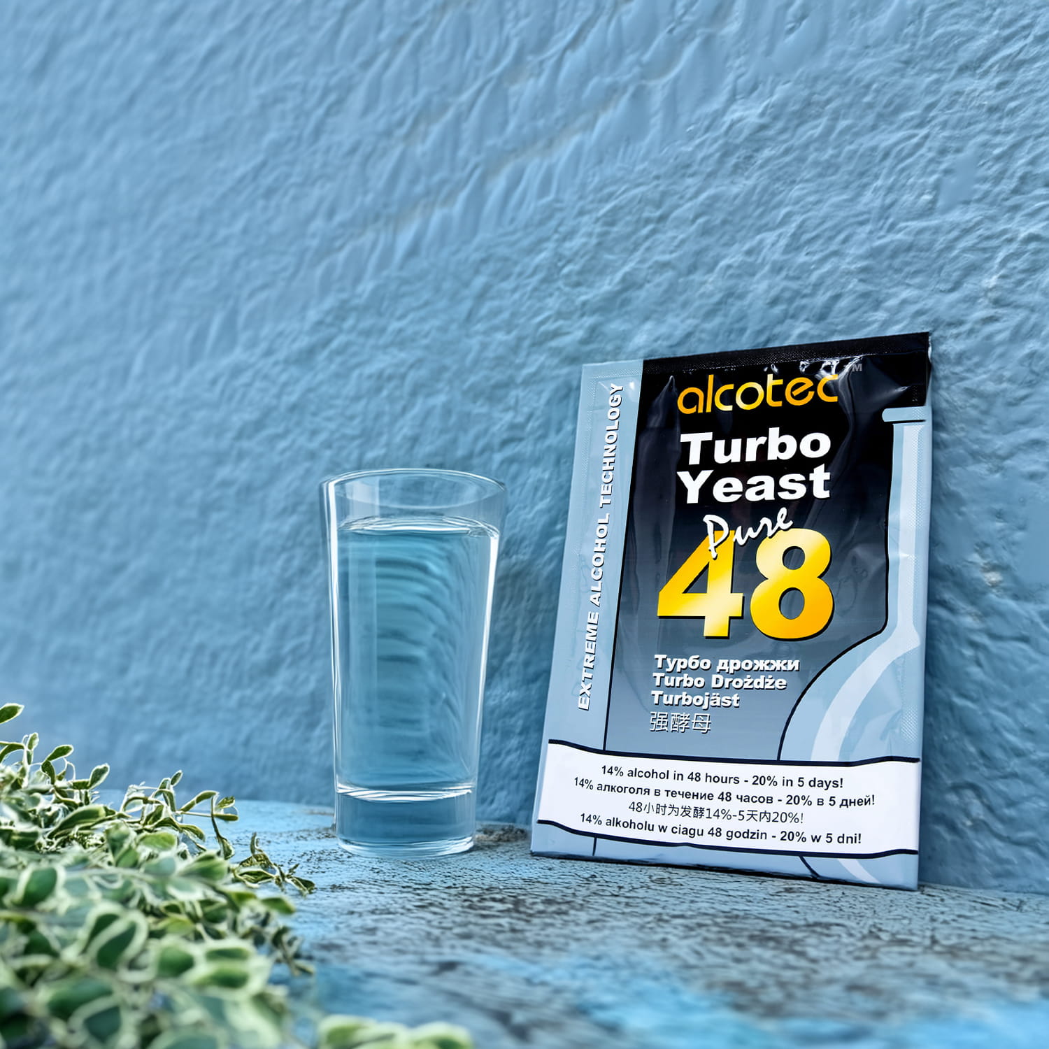 ALCOTEC - drożdże gorzelnicze - TURBO 48 PURE - 135 g - 25 L.jpg